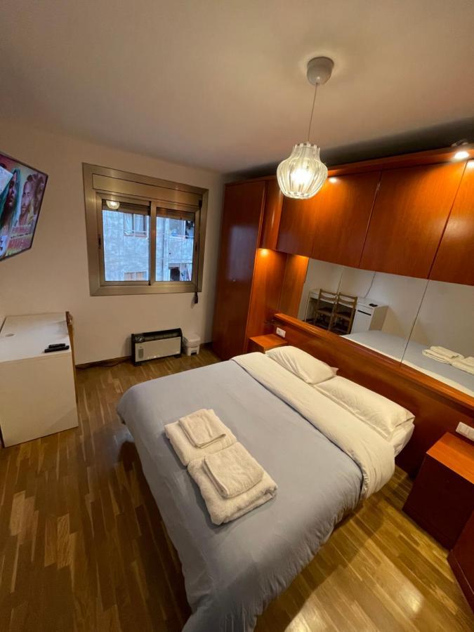 Habitacion Comoda En Barcelona Quarto em Acomodações Particulares Esplugues de Llobregat